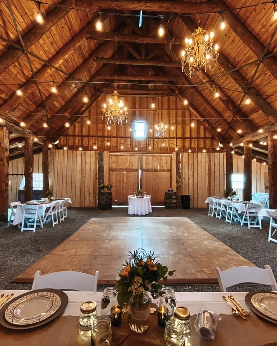 Weddings - The barn reception