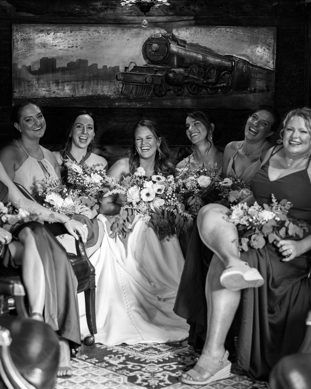 bridesmaids-in-railcar-lounge